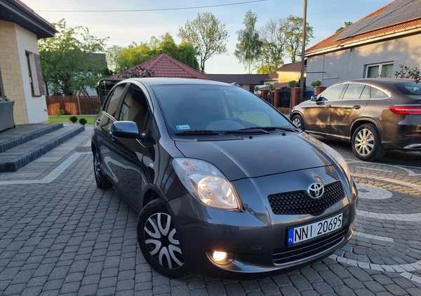 Toyota Yaris cena 17500 przebieg: 204284, rok produkcji 2008 z Przasnysz małe 326